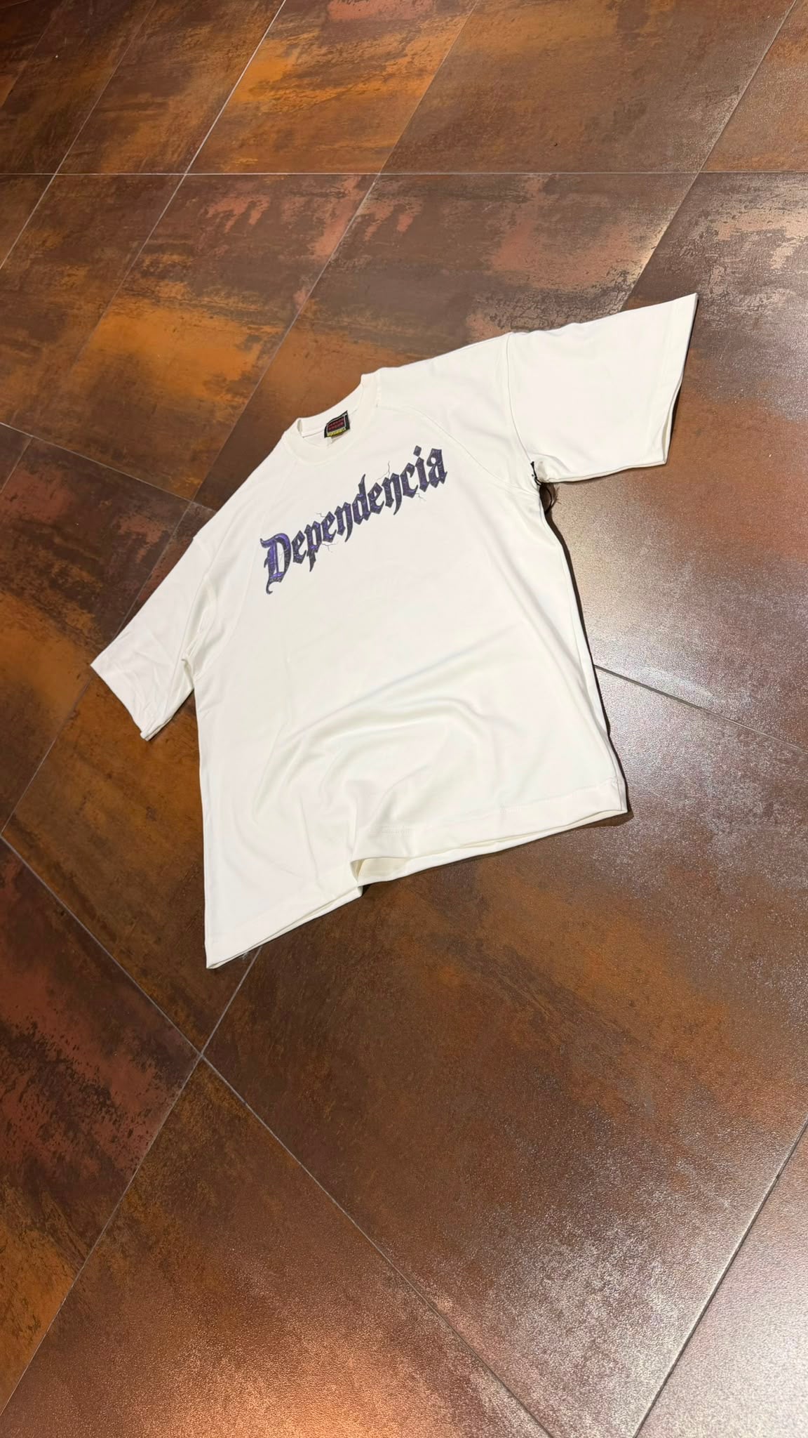T-SHIRT DEPENDENCIA
