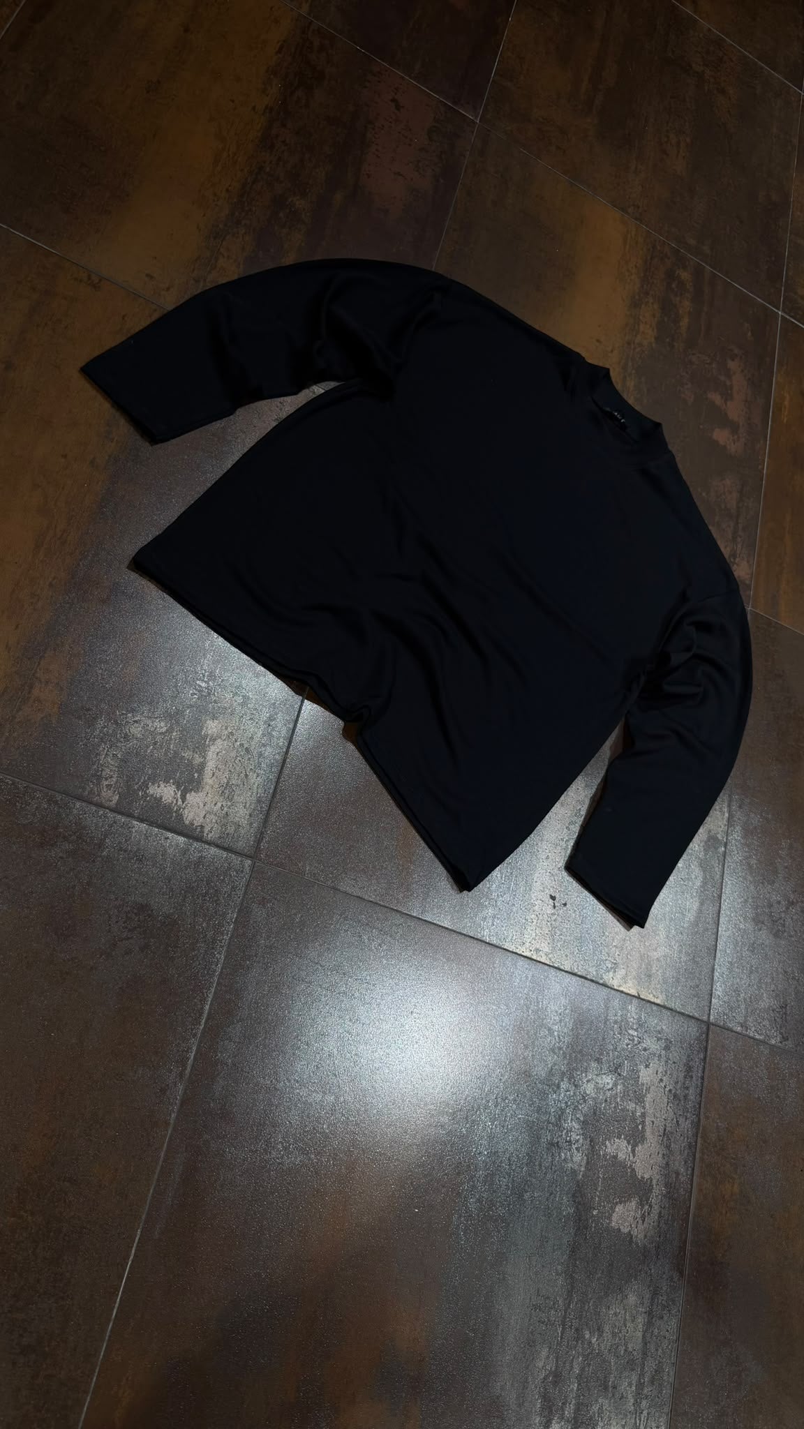 LONGSLEEVE BLACK