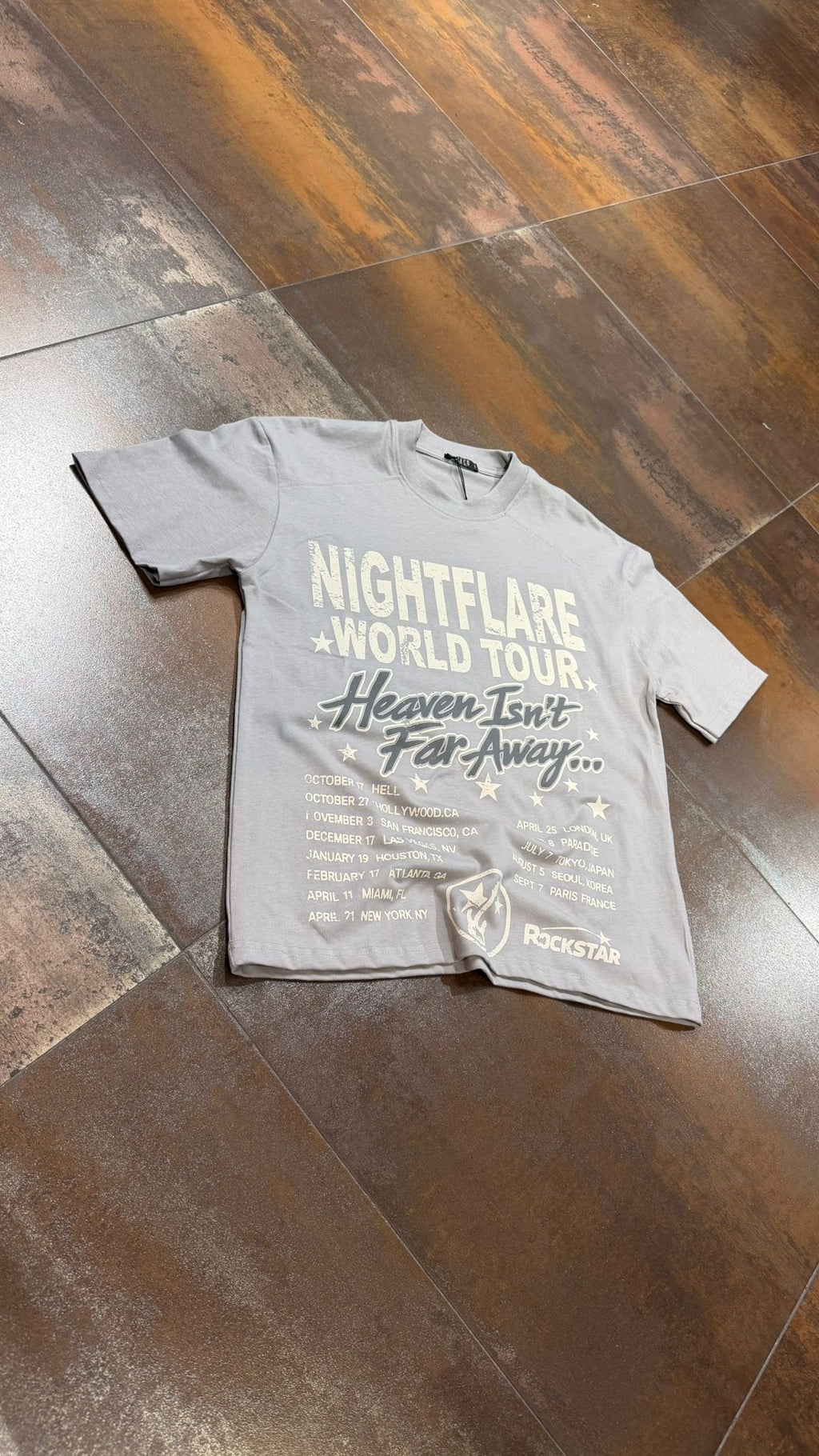 T-SHIRT WORLD TOUR