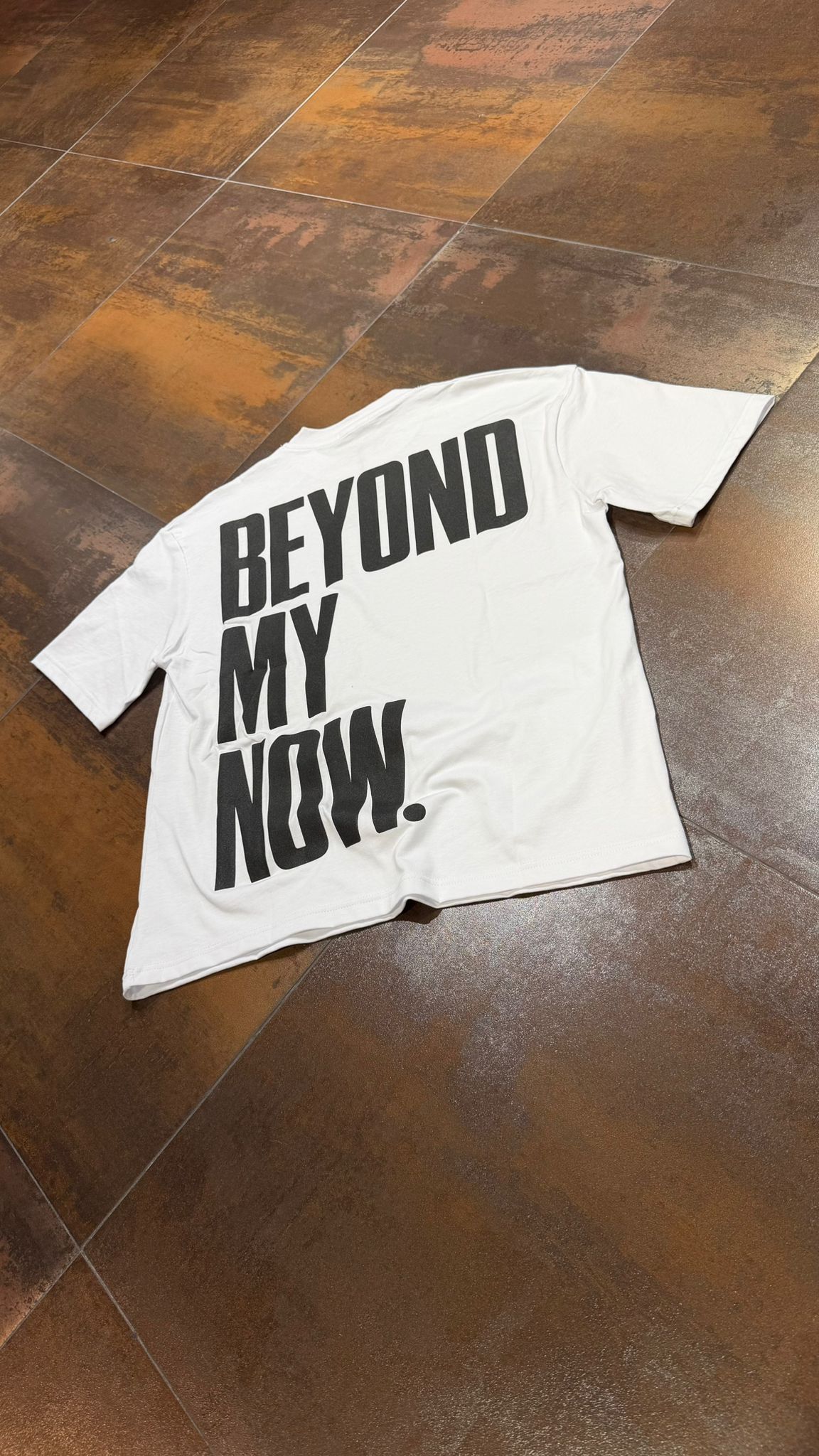 T-SHIRT BEYOND