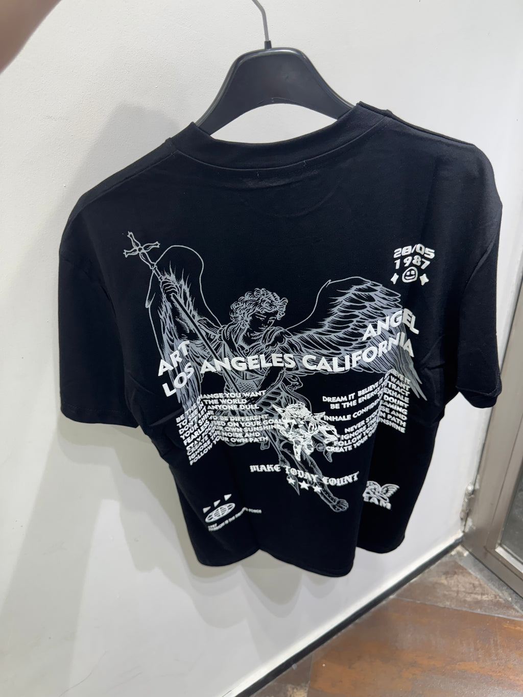 T-SHIRT HK