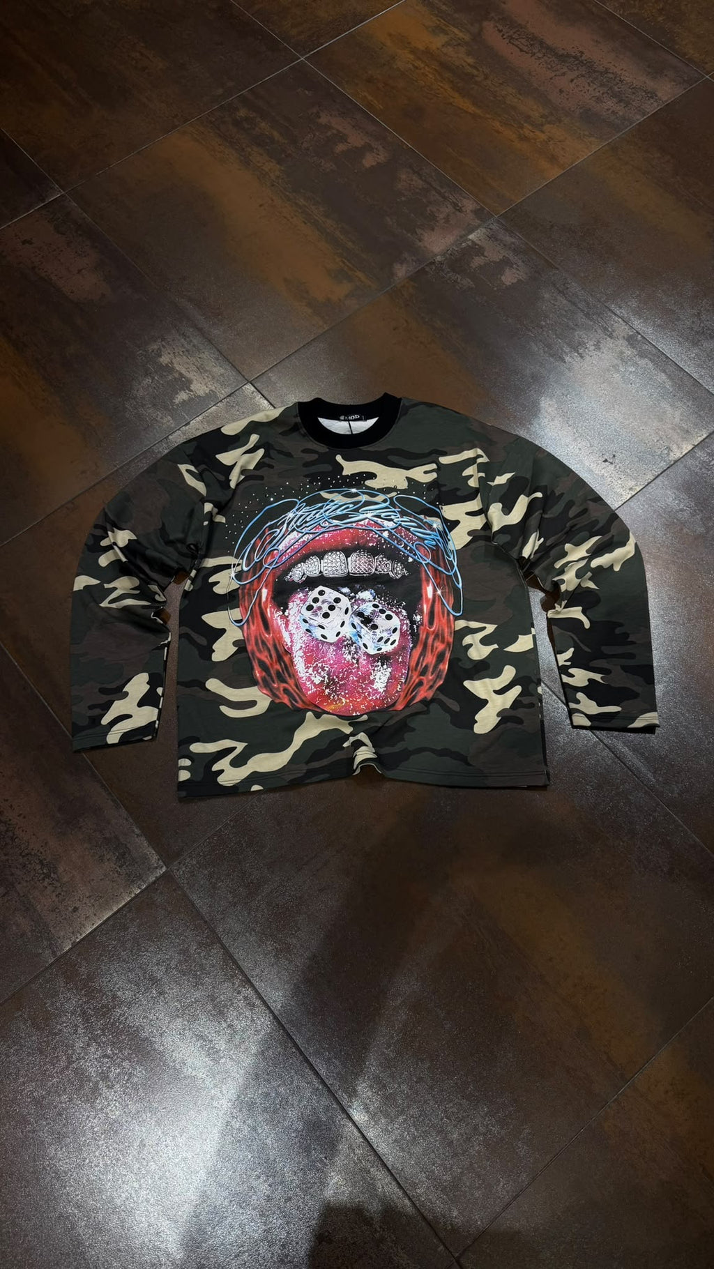 LONGSLEEVE CAMO
