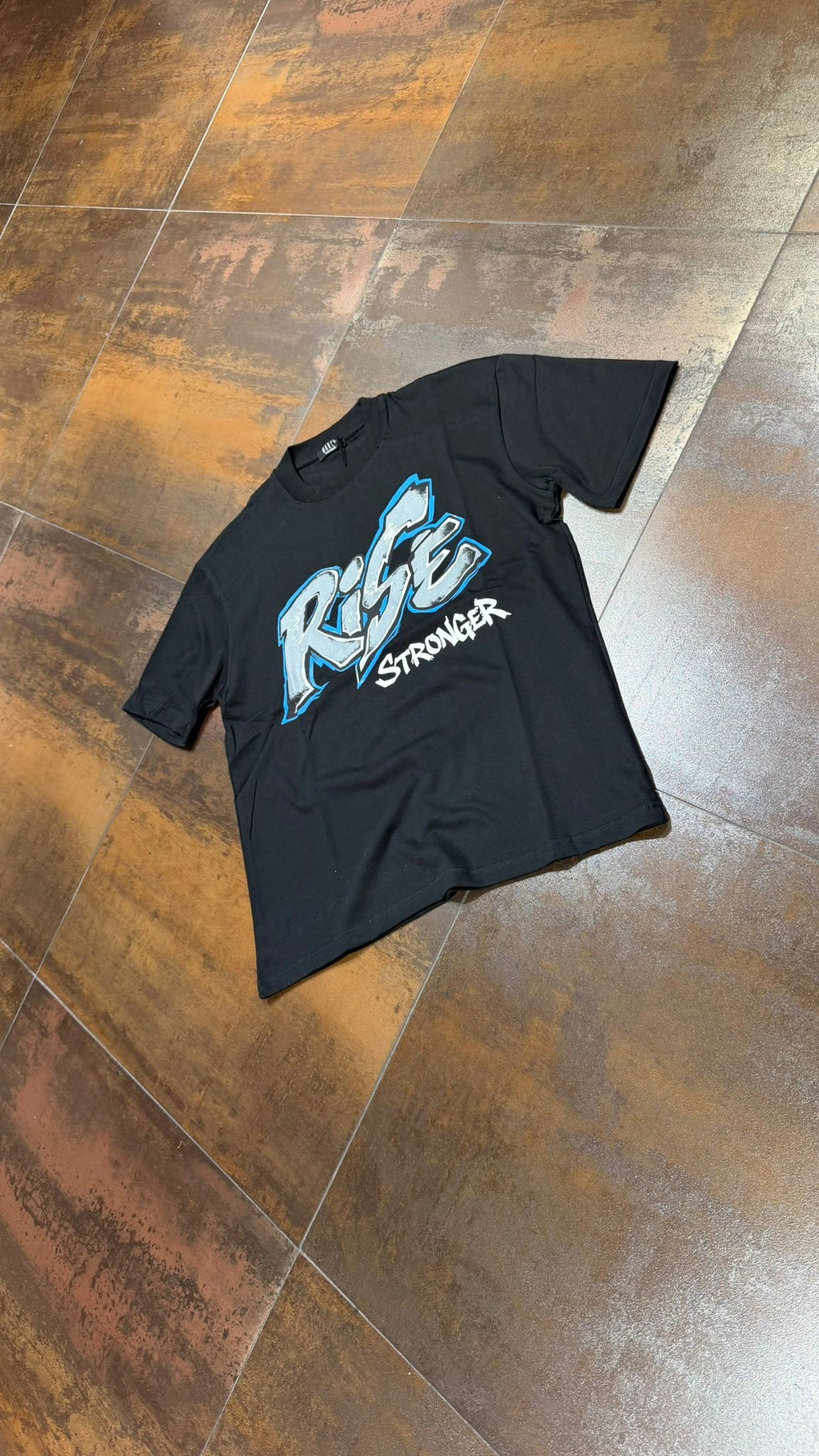 T-SHIRT RISE
