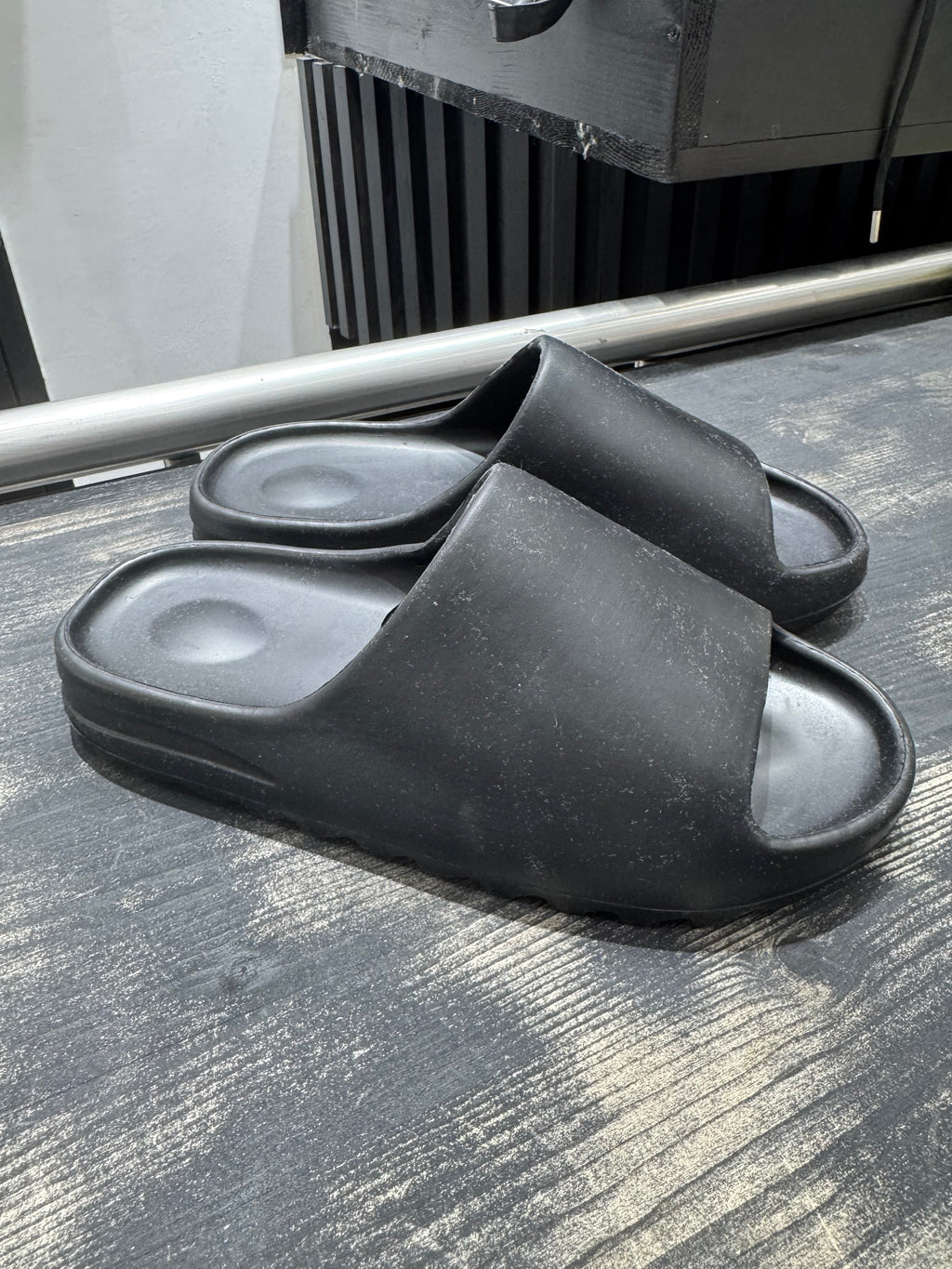 SLIDE HK
