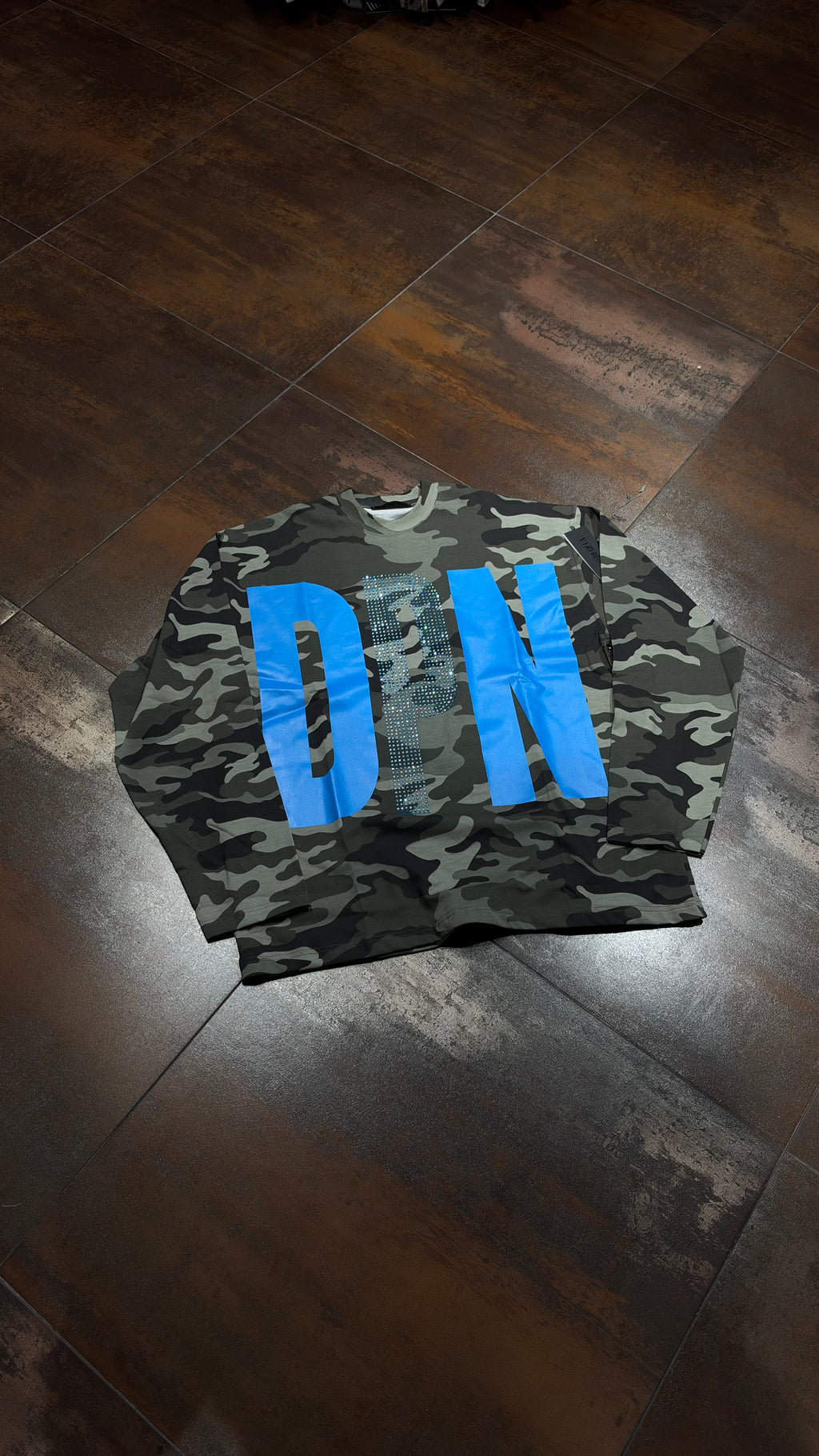 LONGSLEEVE DEPENDENCIA