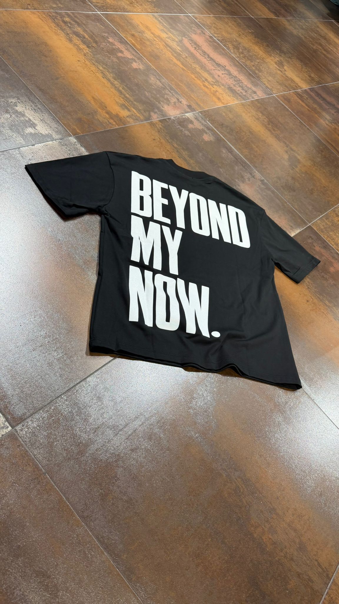 T-SHIRT BEYOND