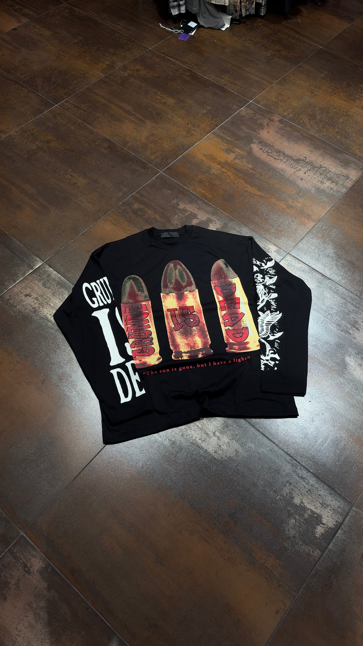 LONGSLEEVE DEPENDENCIA