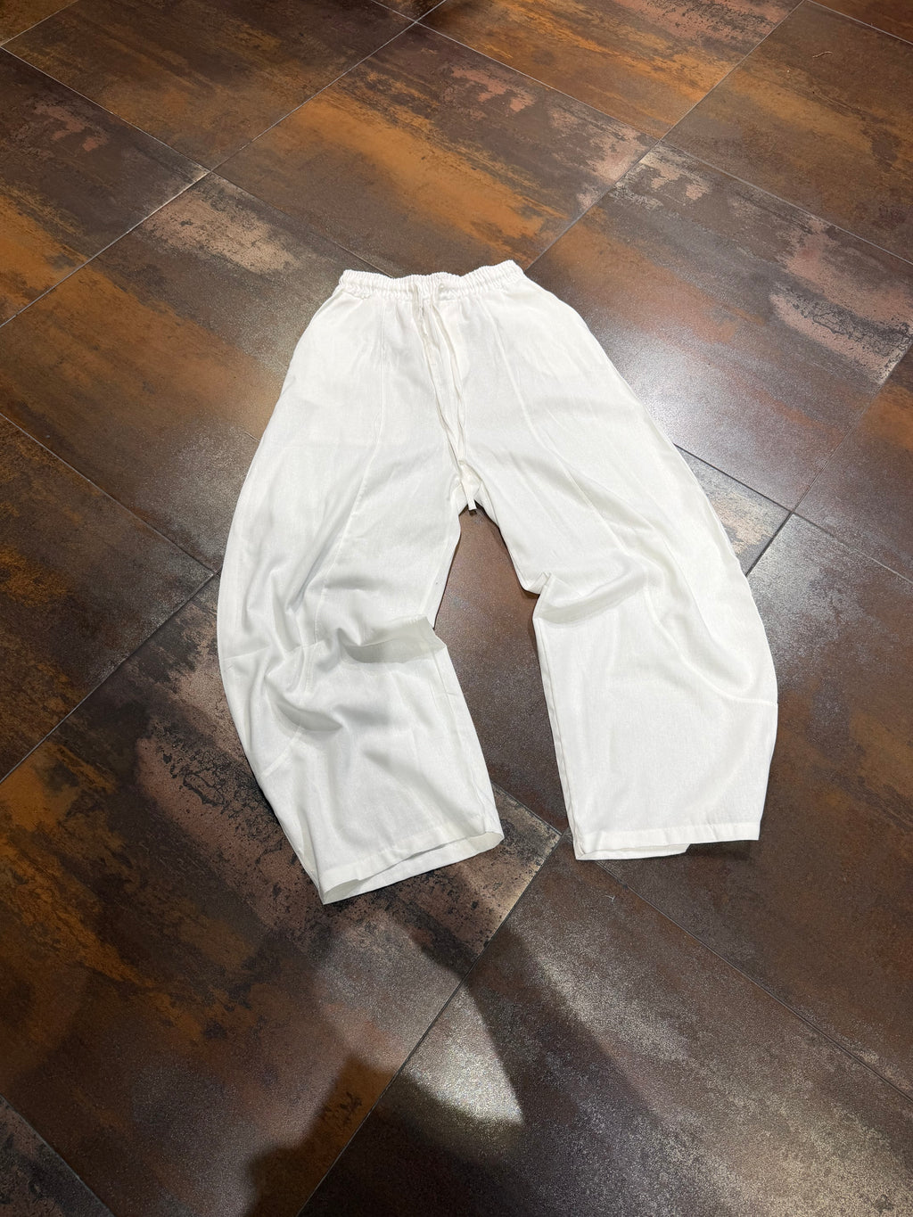 PANTALACCIO LINO HK