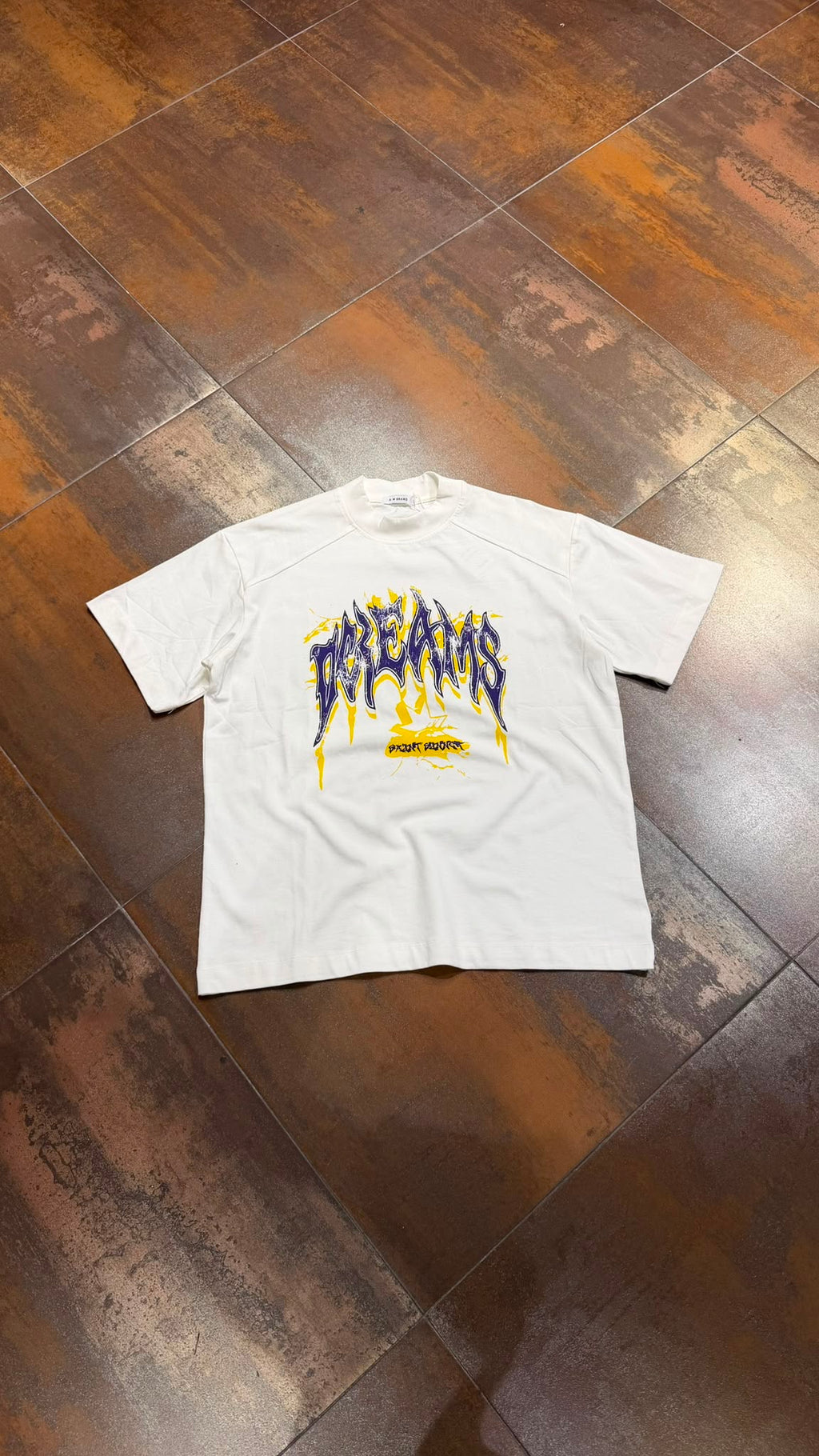 T-SHIRT DREAMS