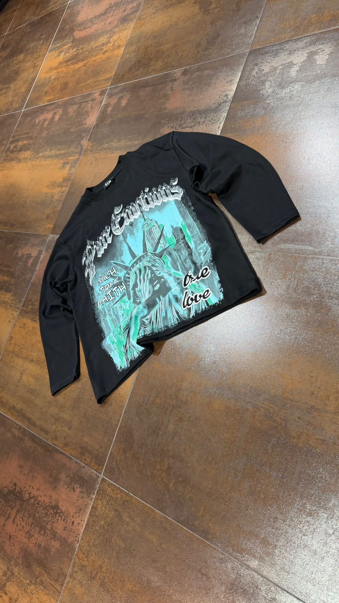 LONGSLEEVE Statue of Liberty