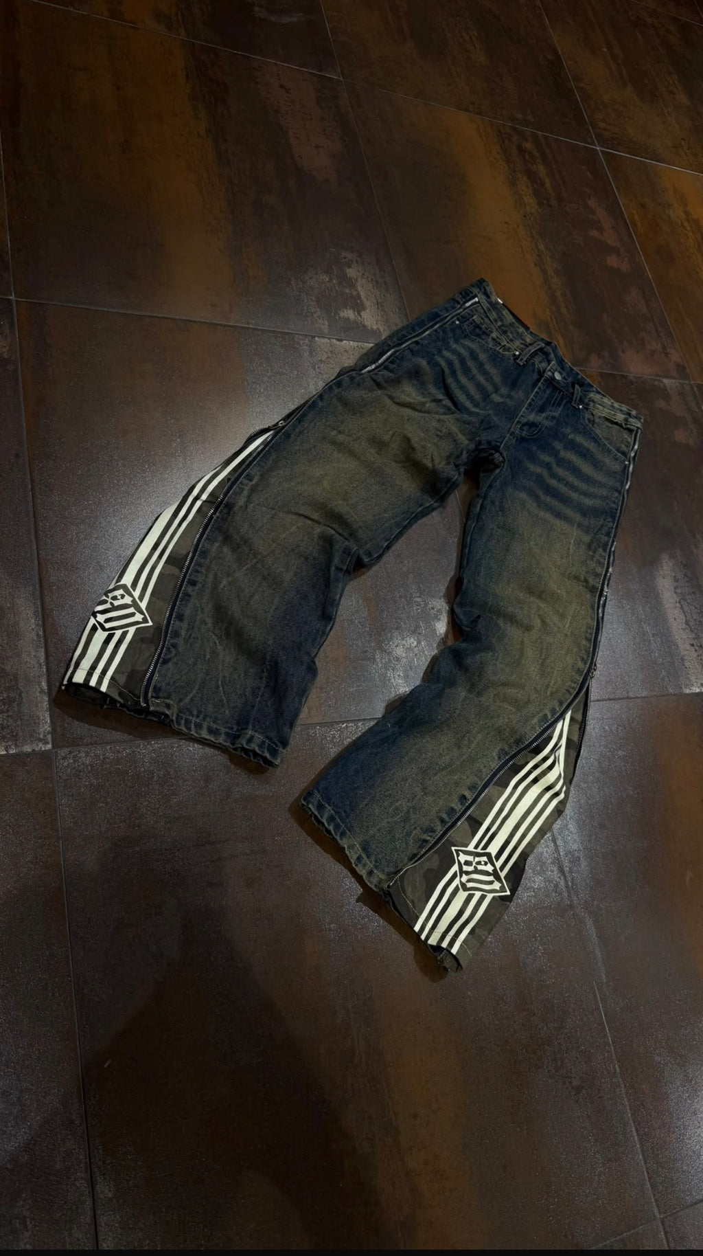 FLARE ZIP BALE