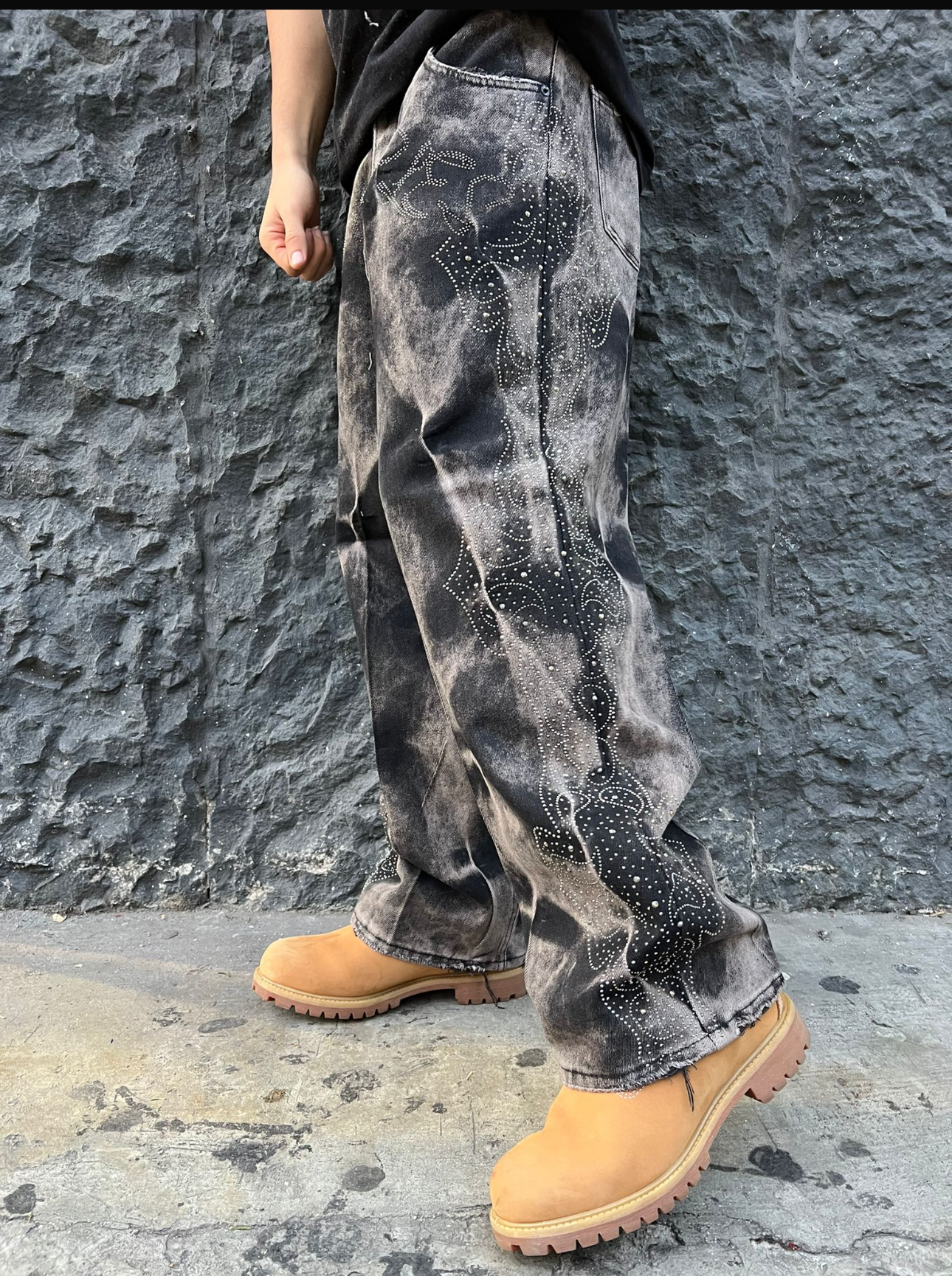 JEANS CIANOTIC LIMITED