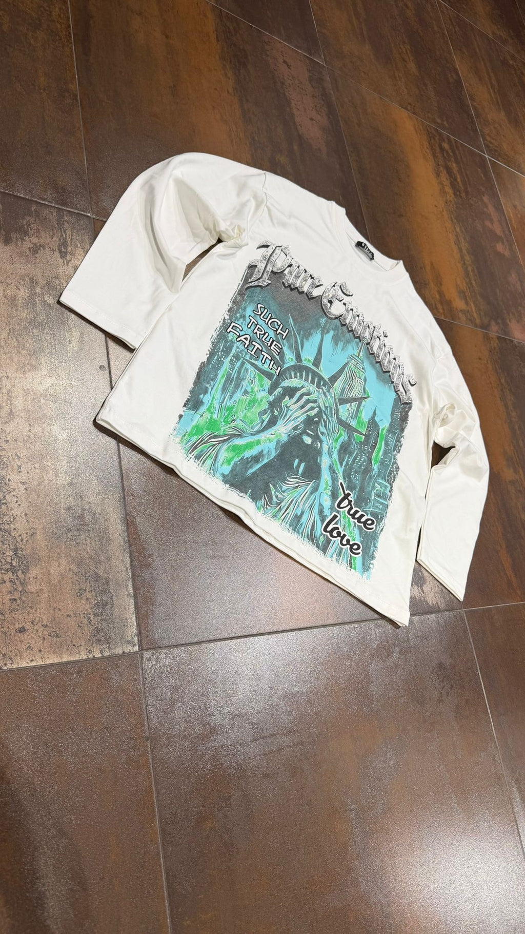 LONGSLEEVE Statue of Liberty