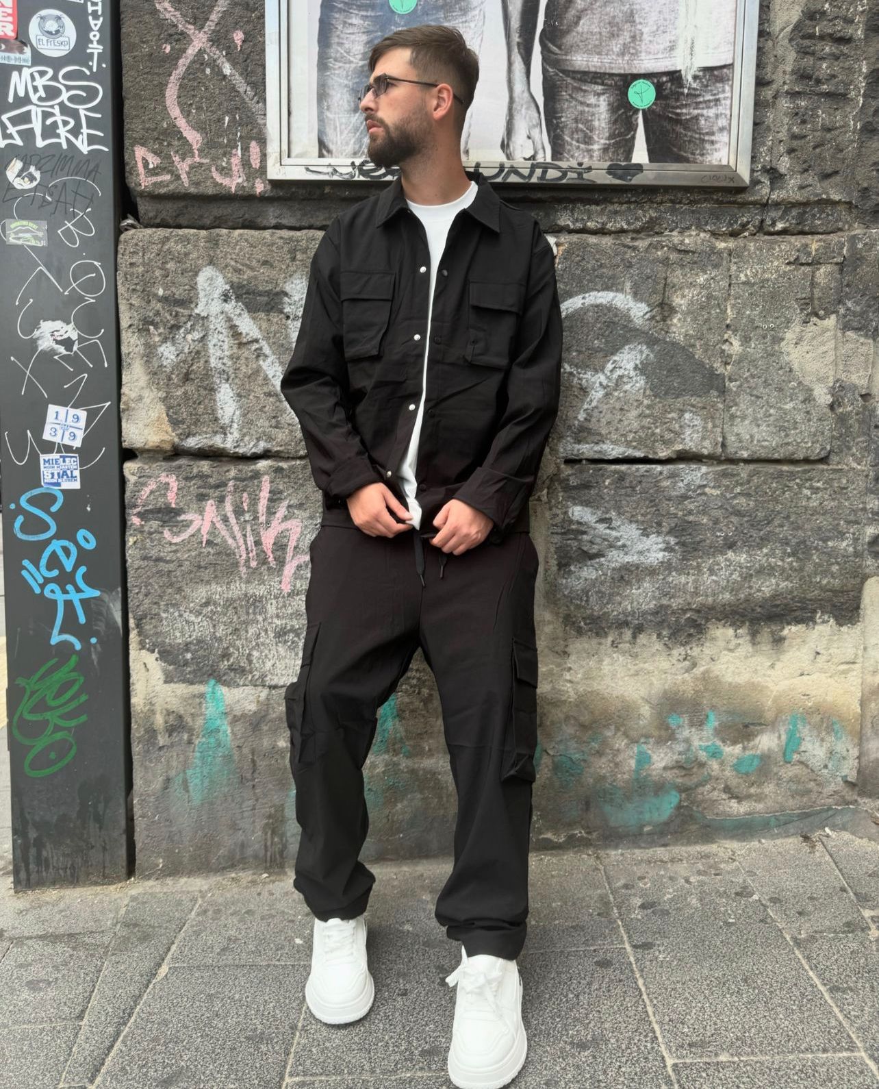 CORDSET ALL BLACK