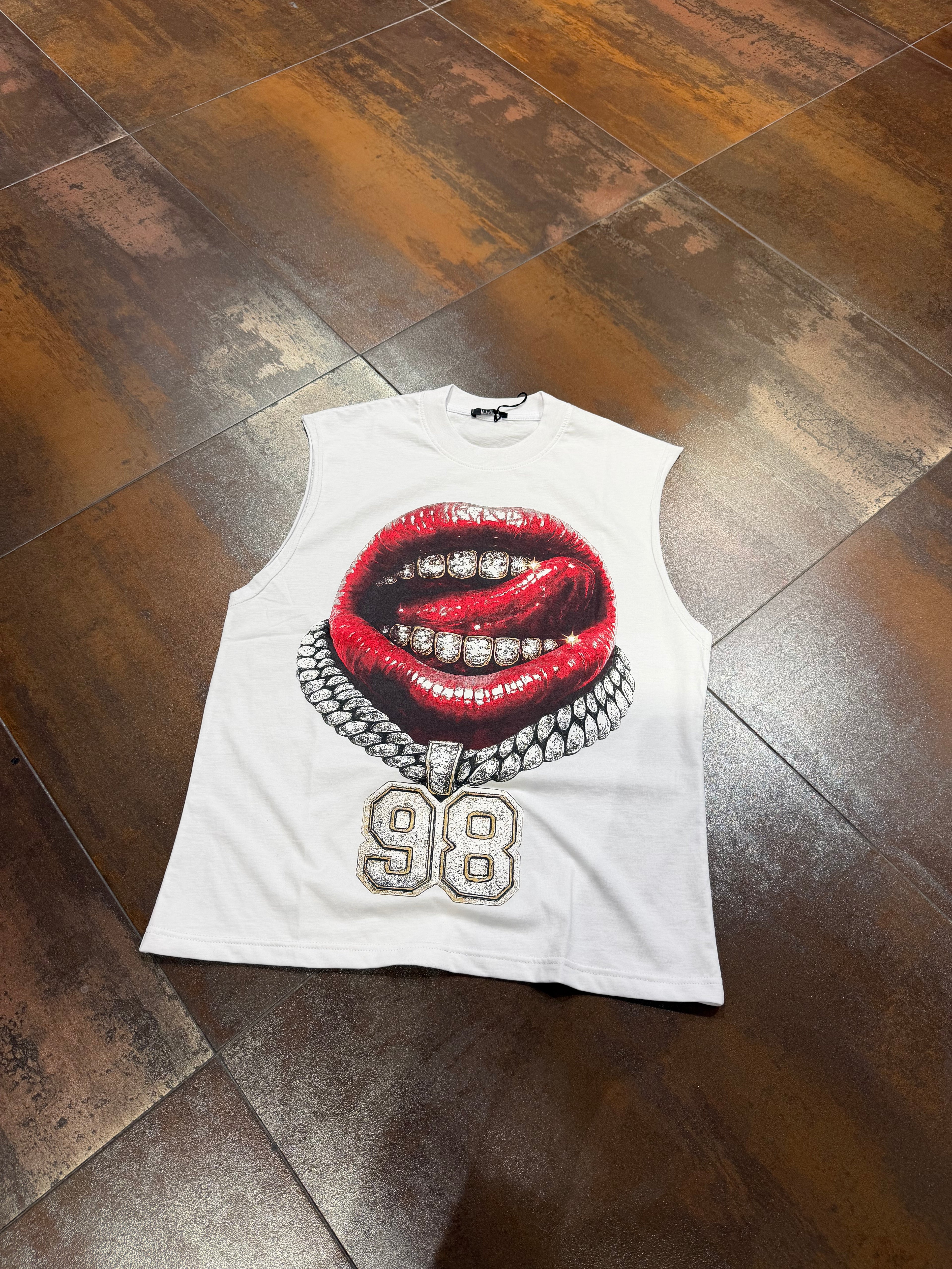 SMANICATO MOUTH