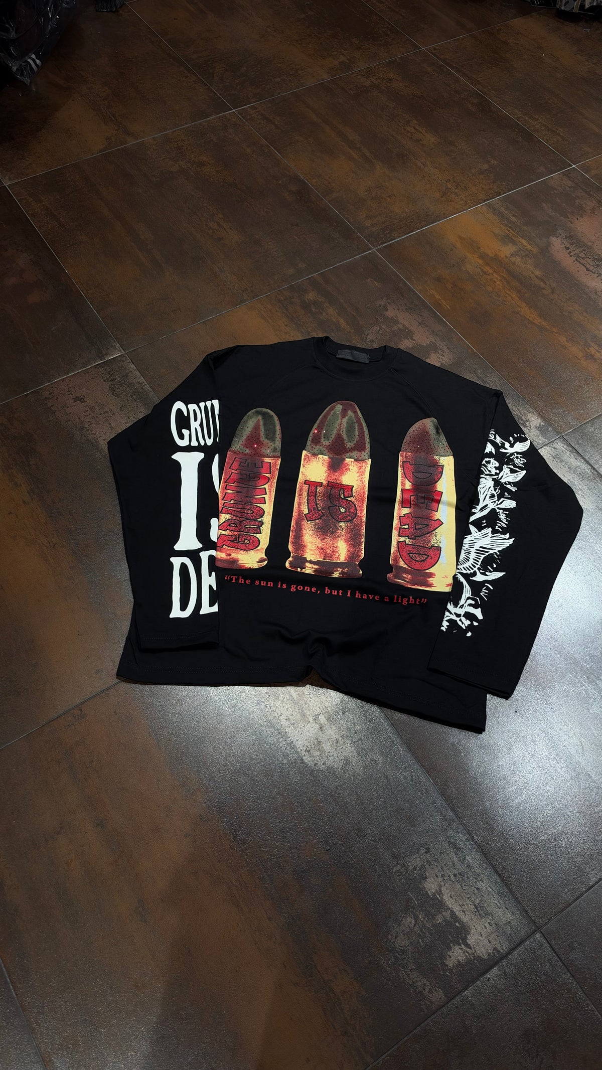 LONGSLEEVE DEPENDENCIA