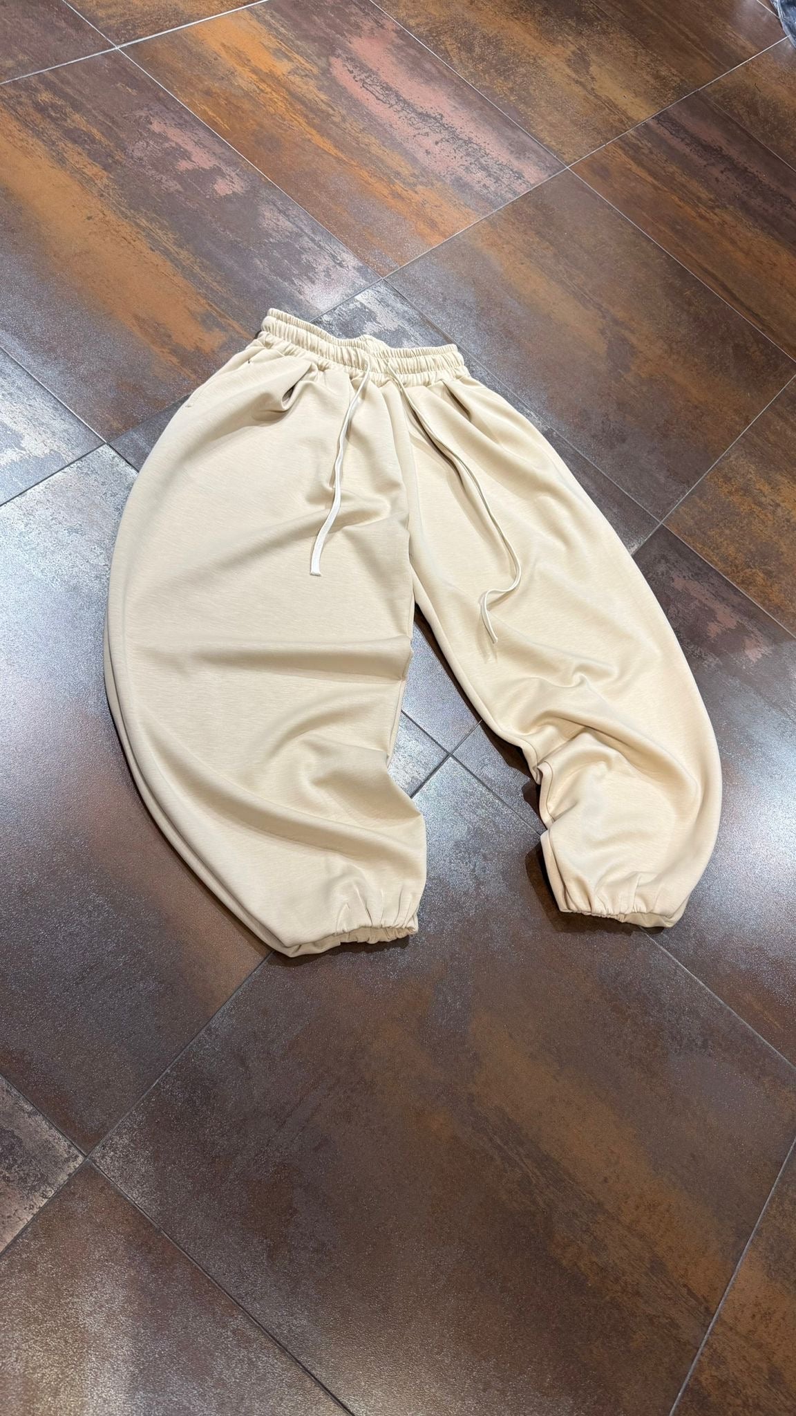 PANTALACCIO BALLON HK