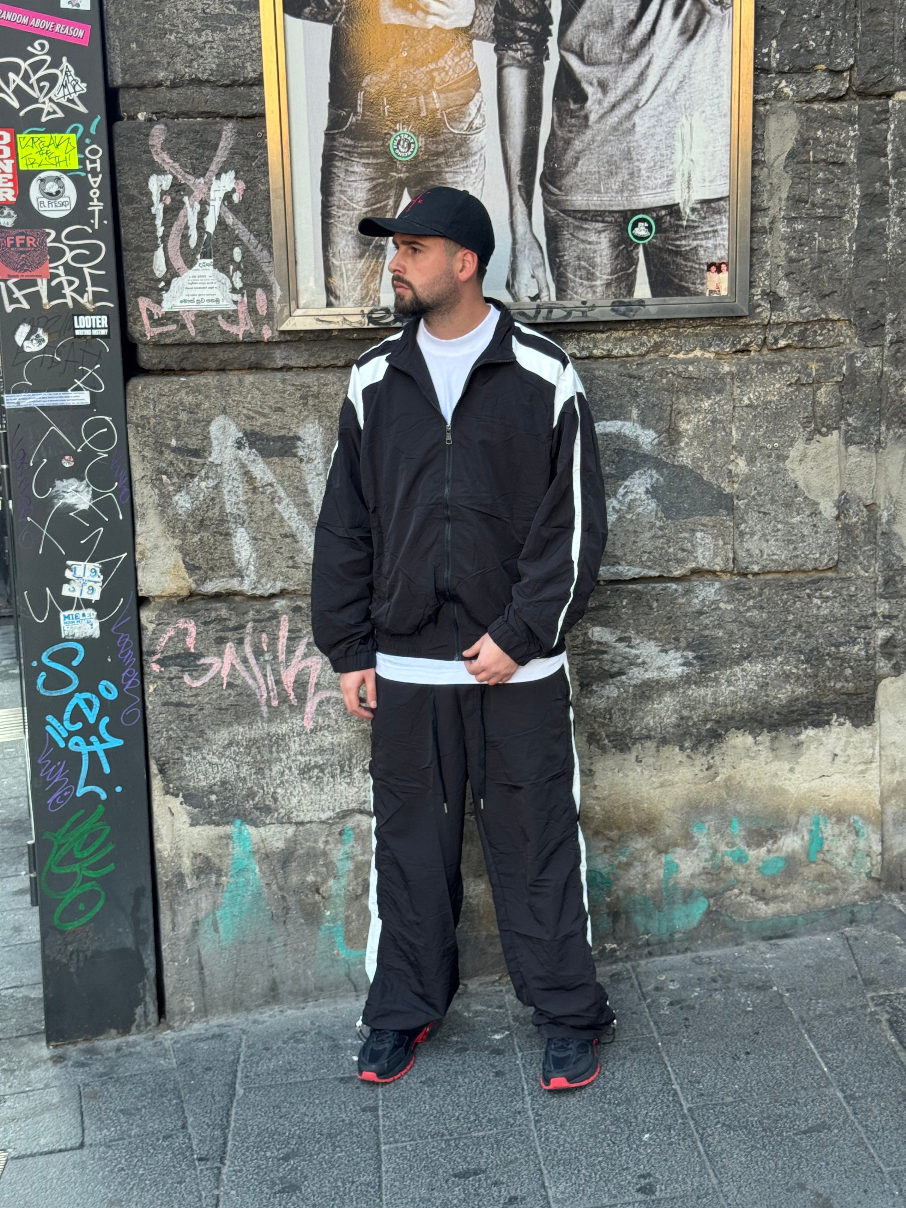 CORDSET BLACK & WHITE