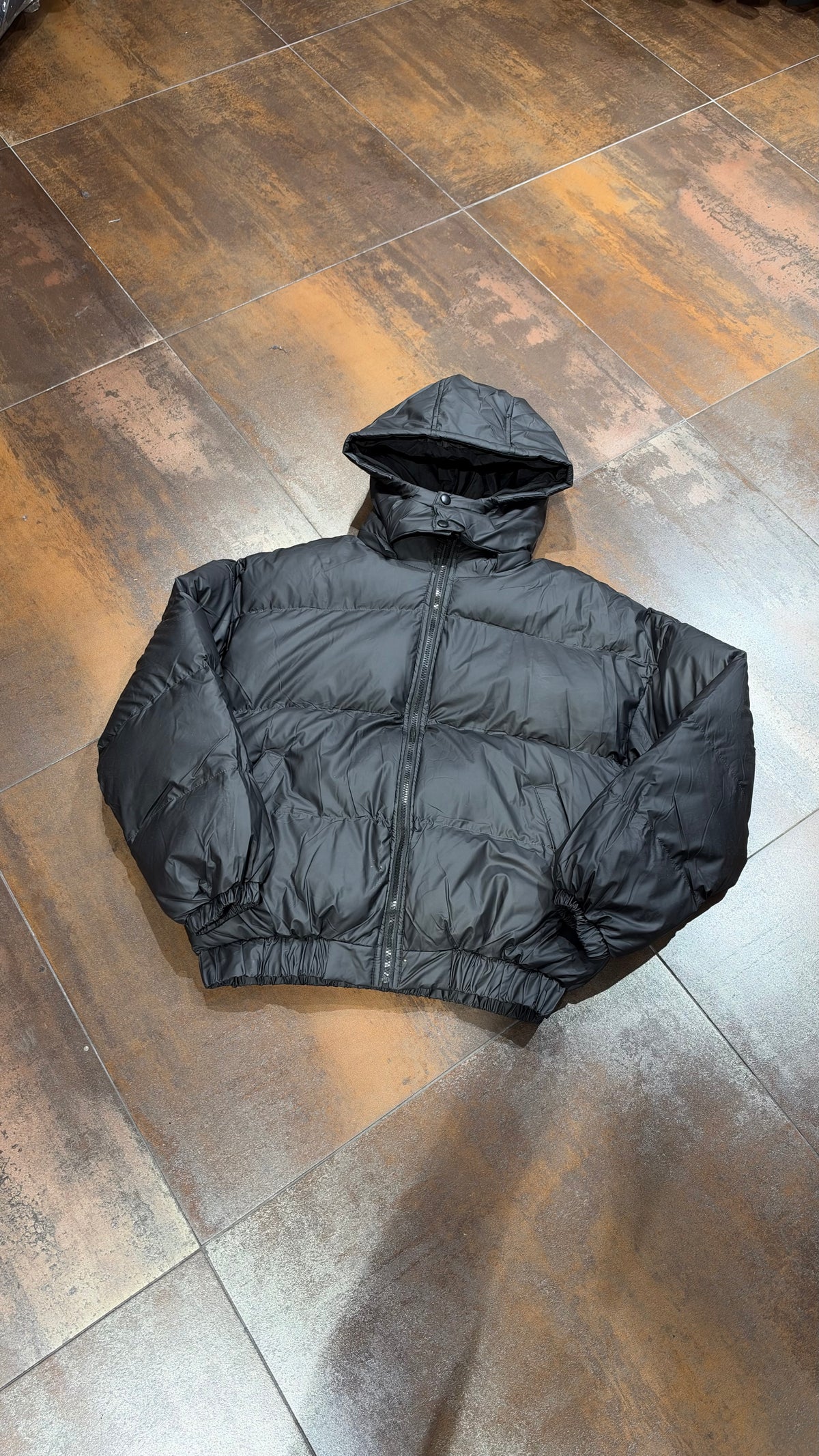 BOMBER HK