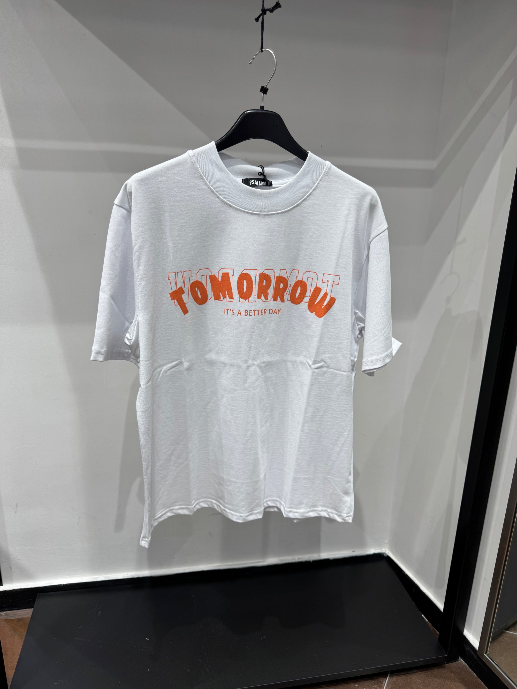 T-SHIRT TOMORROW