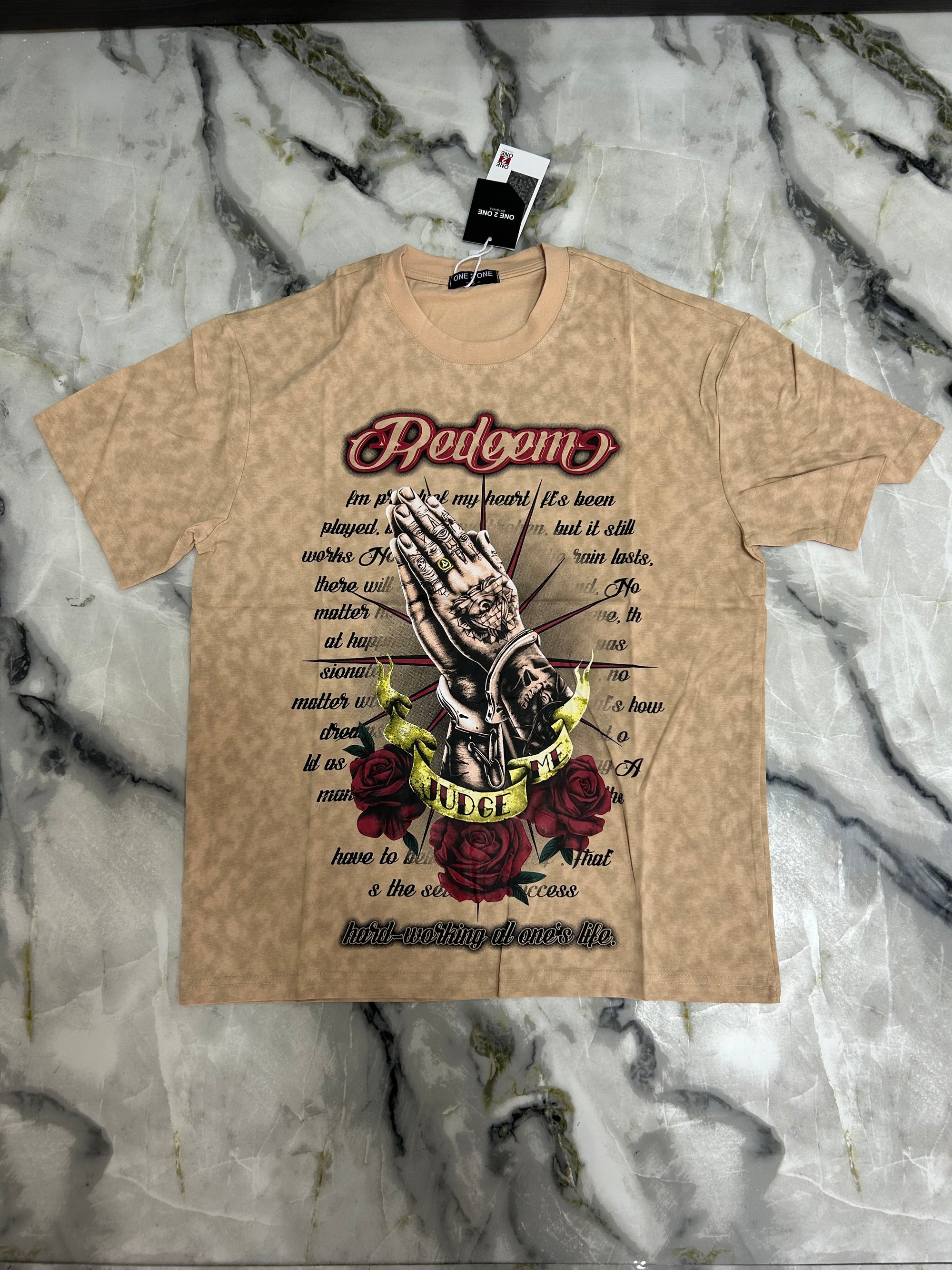T shirt one 2 one mani preghiera beige