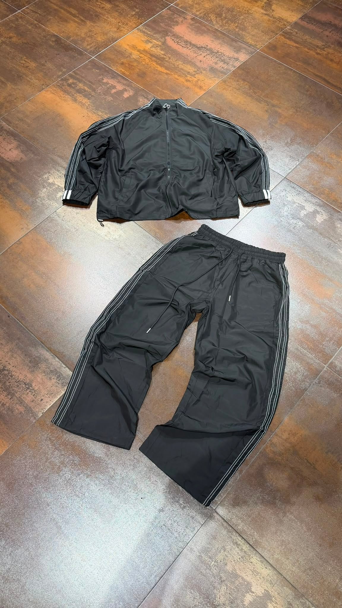 COORDSET ALIEN BLACK
