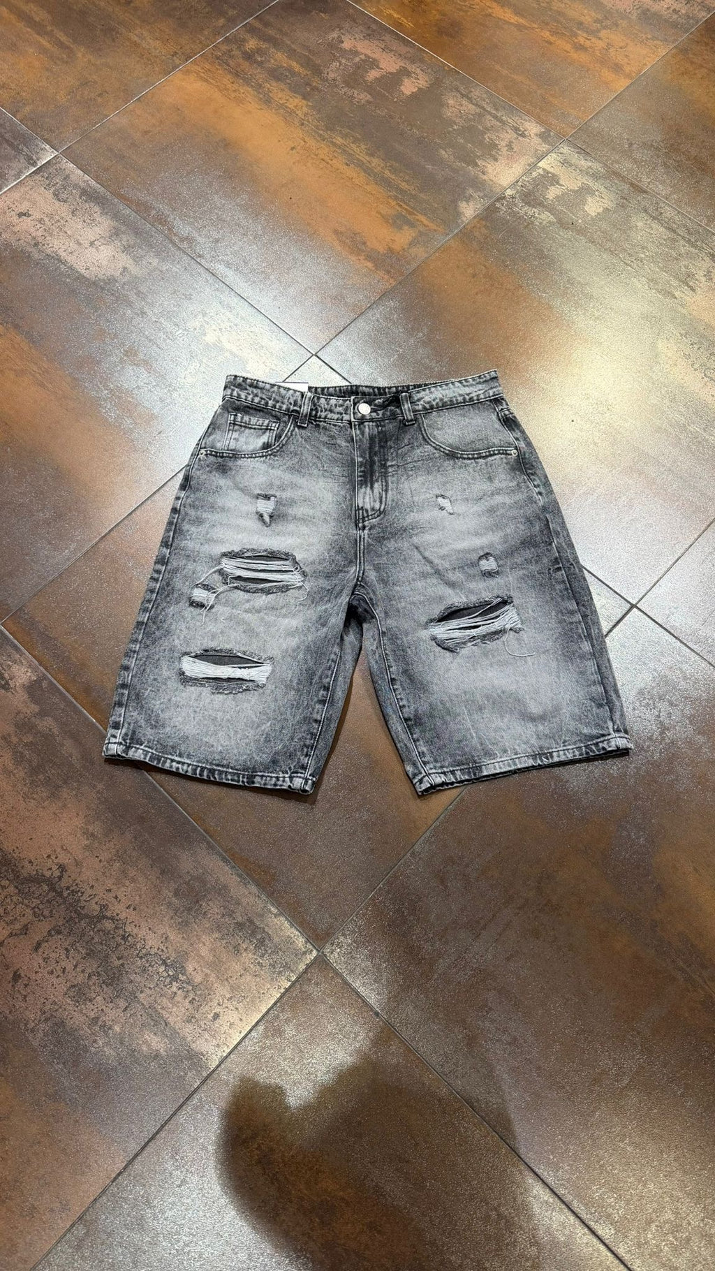 BERMUDA GREY