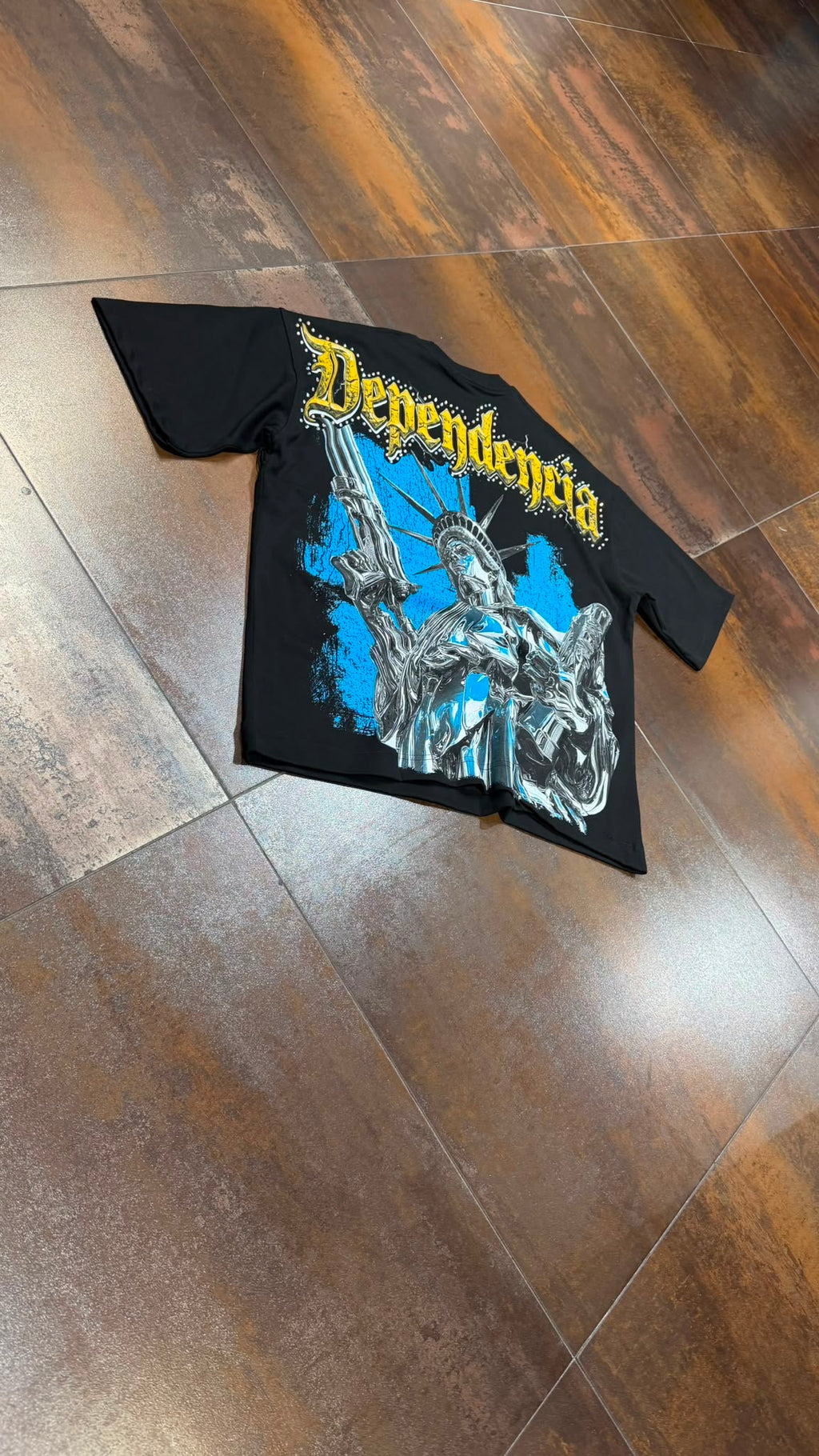 T-SHIRT DEPENDENCIA