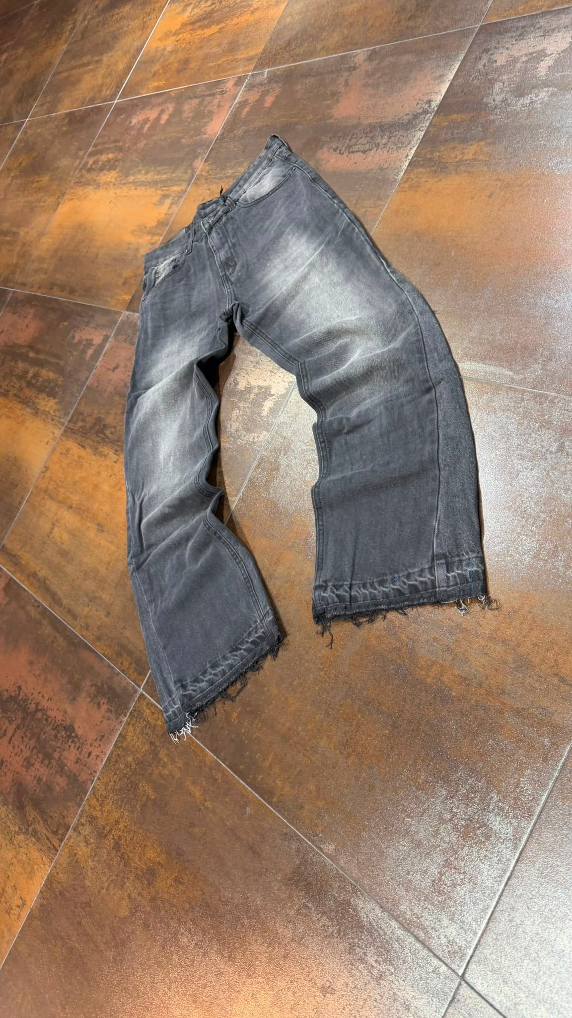 FLARE MART SIMPLE GREY