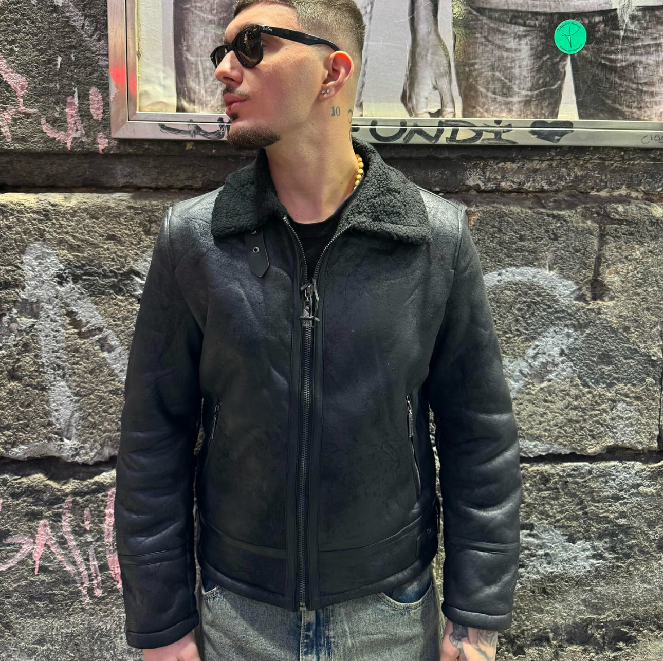 MONTONE BLACK
