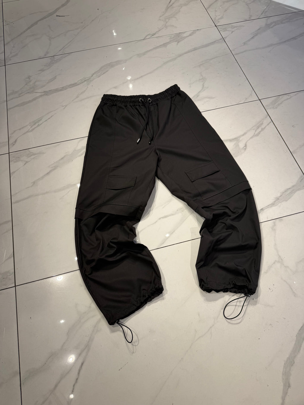 CARGO GSM BLACK TEXTURE
