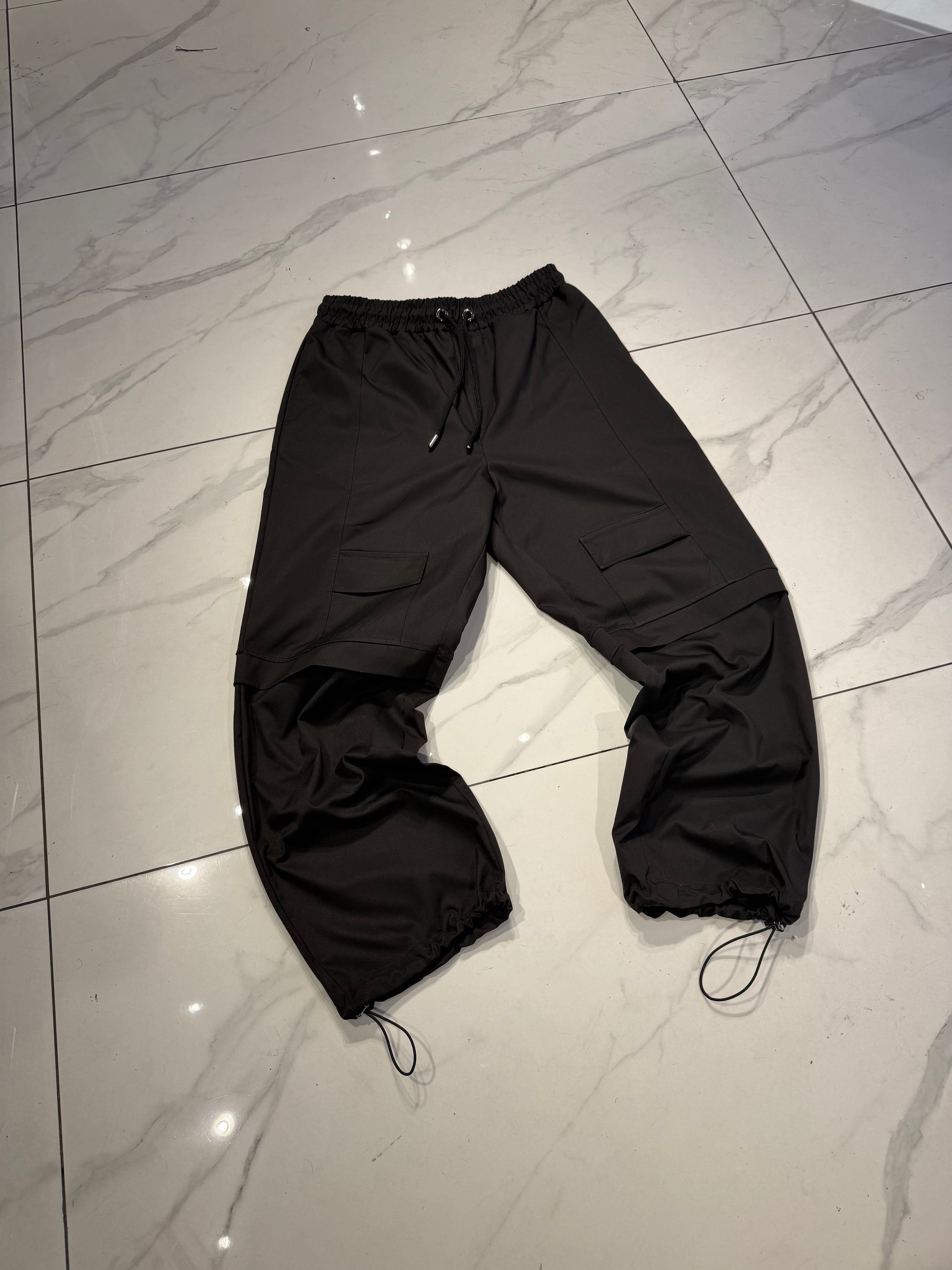 CARGO GSM BLACK TEXTURE